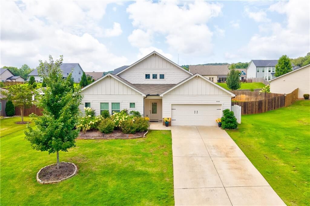 Property Photo:  6545 Trailway Trace  GA 30041 
