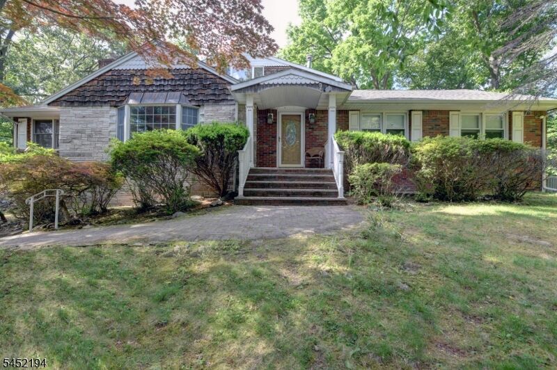 Property Photo:  34 Knoll Rd  NJ 07470 