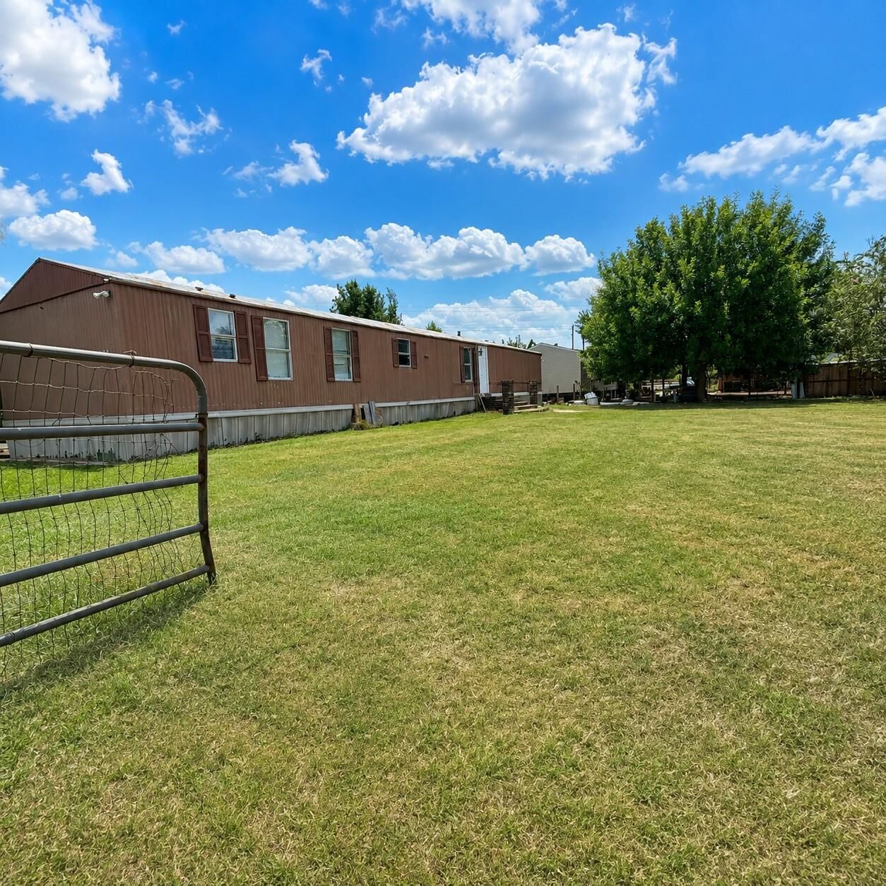 Property Photo: 1726 Dolores Street TX 77583