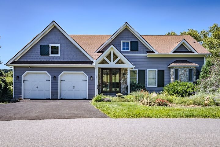 Property Photo: 342 Birkdale Ridge NC 28640