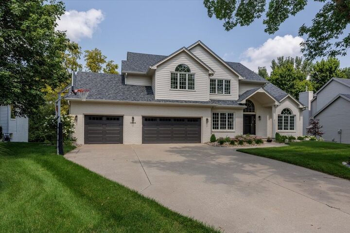 Property Photo:  15035 Woodcrest Drive  IA 50325 