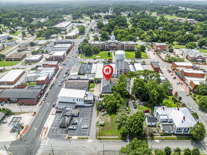 Property Photo: 105 West Harris Street GA 31024