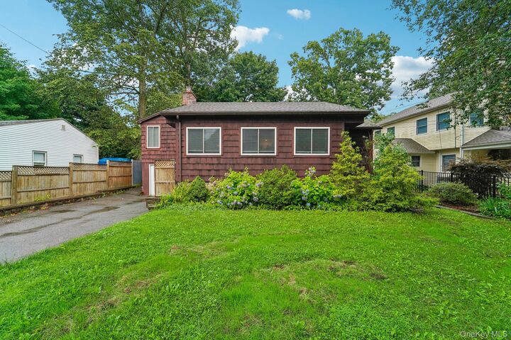 Property Photo:  16 Rogers Lane  NY 10598 