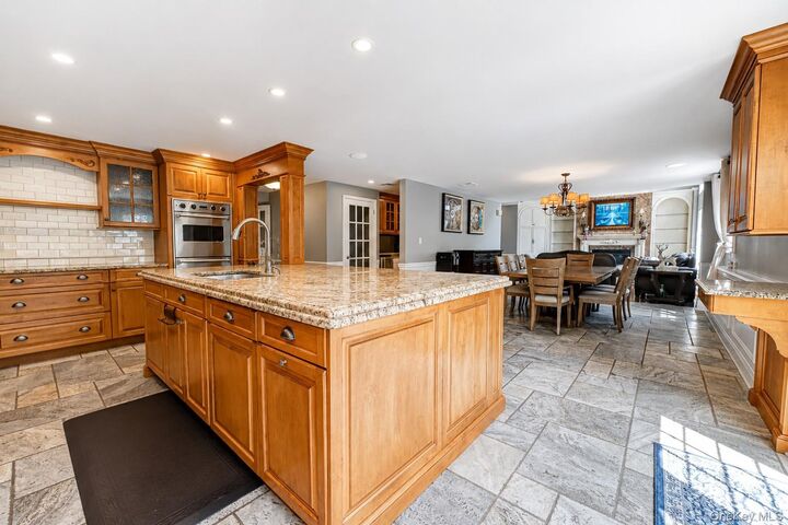 Property Photo:  70 Nursery Street  NY 11560 