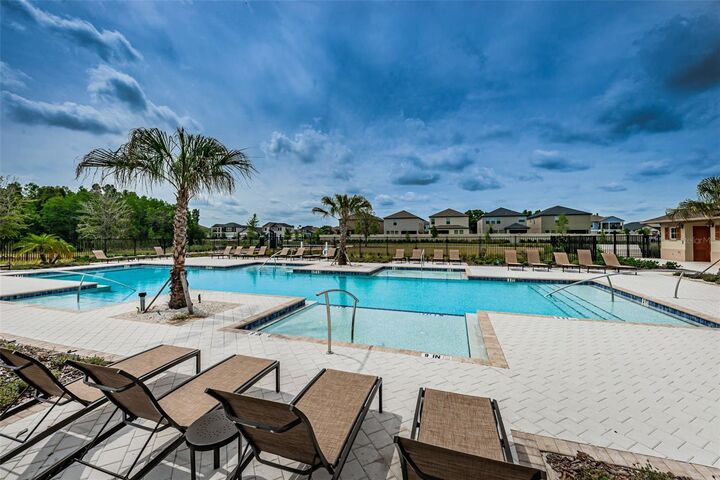 Property Photo:  8327 Crescent Oaks Drive  FL 34655 