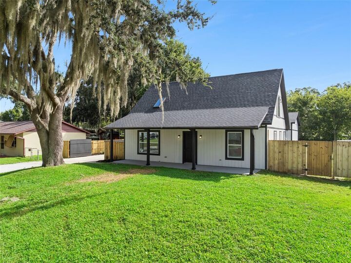 Property Photo:  2713 Victory Palm Drive  FL 32141 