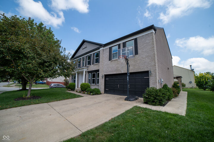 Property Photo:  10396 Windward Drive  IN 46234 