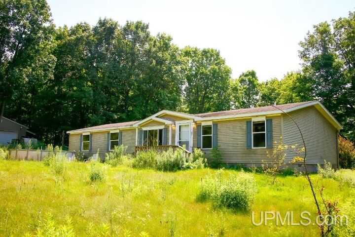Property Photo:  2265 W Beaver Pete Road  MI 49892 