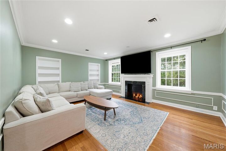 Property Photo:  7529 Wellington Way 3  MO 63105 