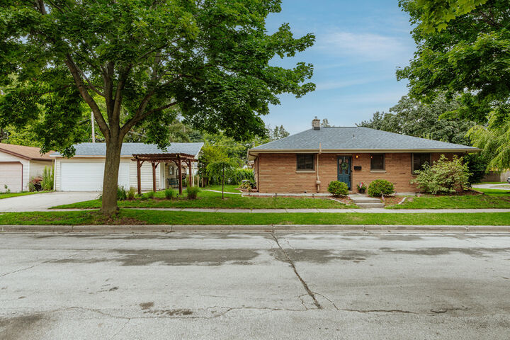 Property Photo:  7001 W Burdick Ave  WI 53219 