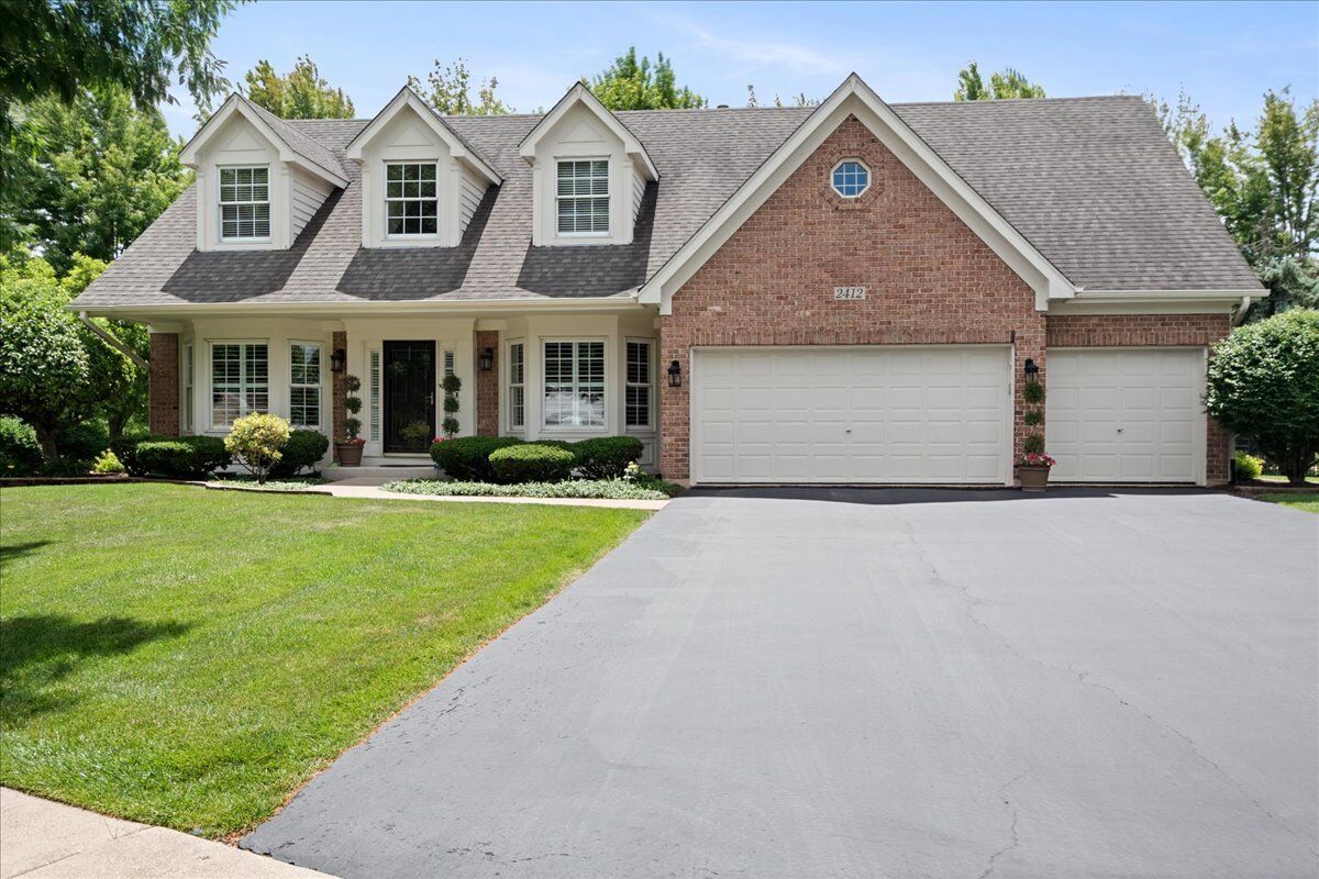 Property Photo: 2412 Shaker Court IL 60564