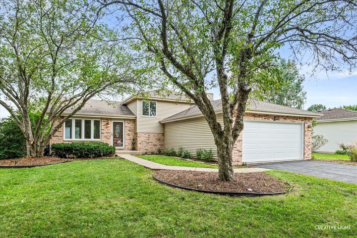 Property Photo:  1702 Pebble Beach Drive  IL 60586 