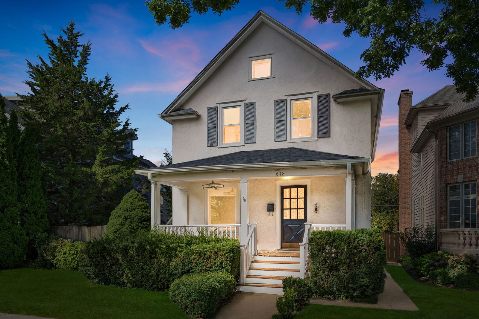 Property Photo:  612 S Madison Street  IL 60521 