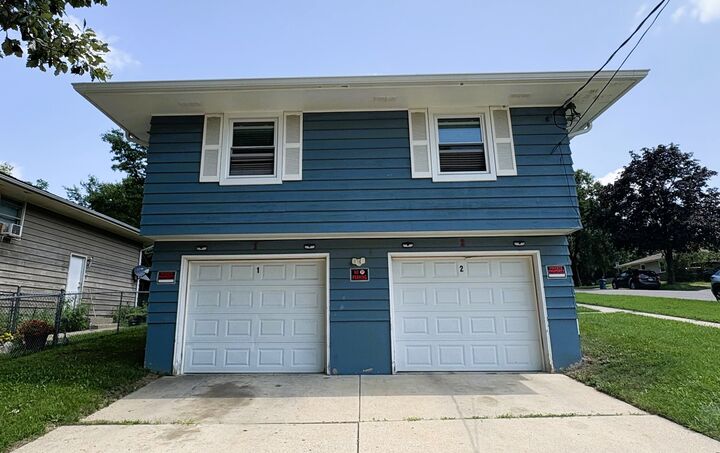 Property Photo:  1034 Fenton Street 1  IL 60505 