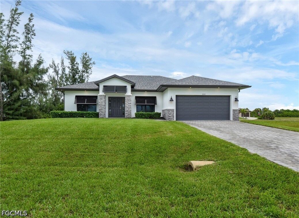 Property Photo:  4305 NW 20th Street  FL 33993 