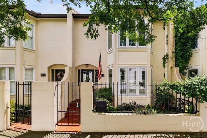 Property Photo:  525 E Broughton Street  GA 31401 