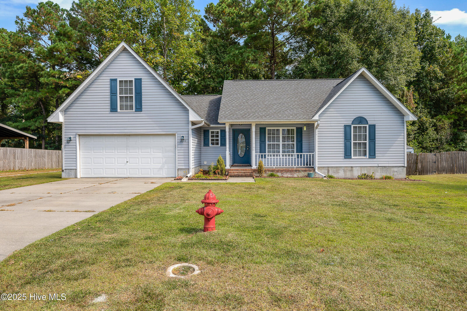 Property Photo:  200 Druid Court  NC 28546 