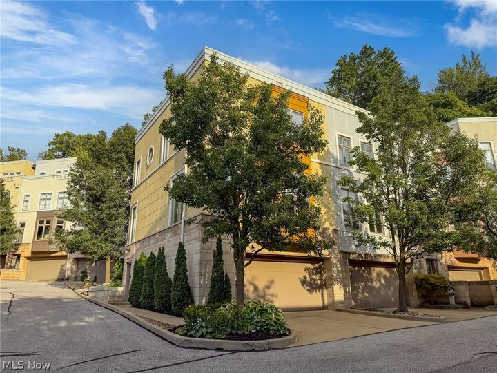 Property Photo:  2011 Villa Carabelli Drive  OH 44106 