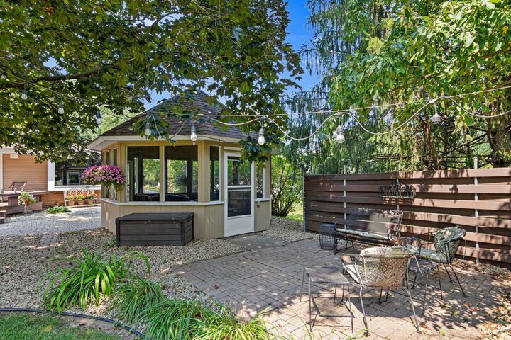 Property Photo: 3830 Saratoga Lane N MN 55441