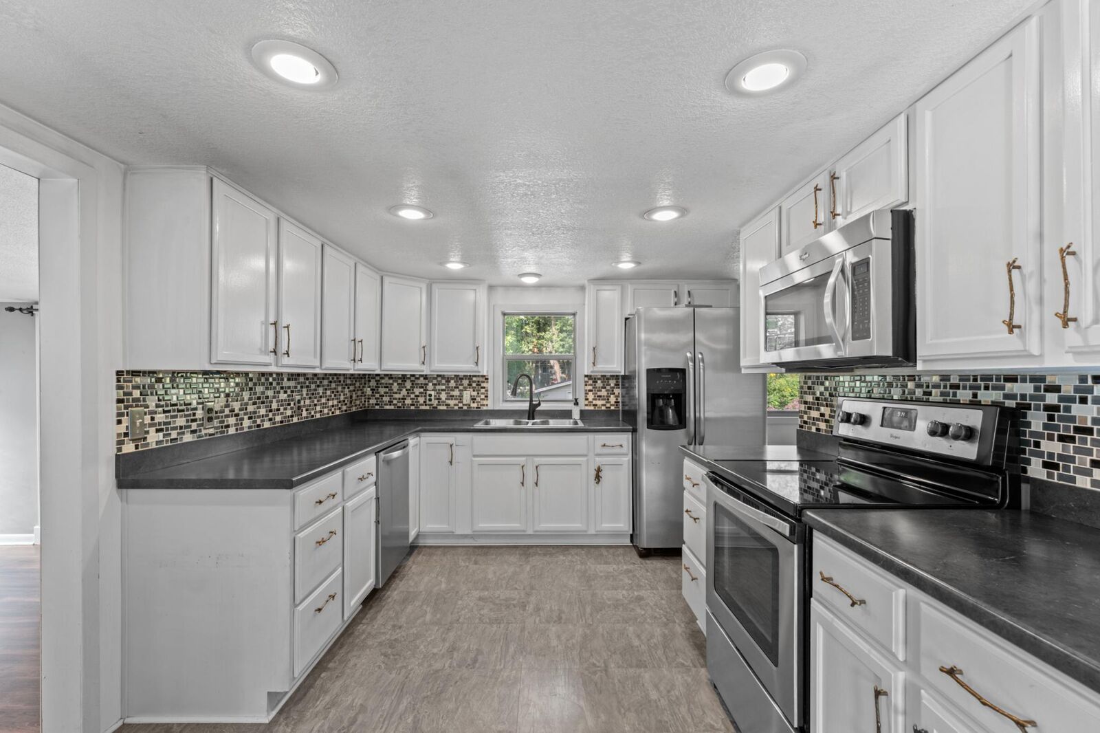Property Photo:  505 1st Avenue NE  MN 55920 