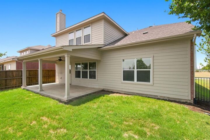 Property Photo:  15636 Gatehouse Drive  TX 76262 