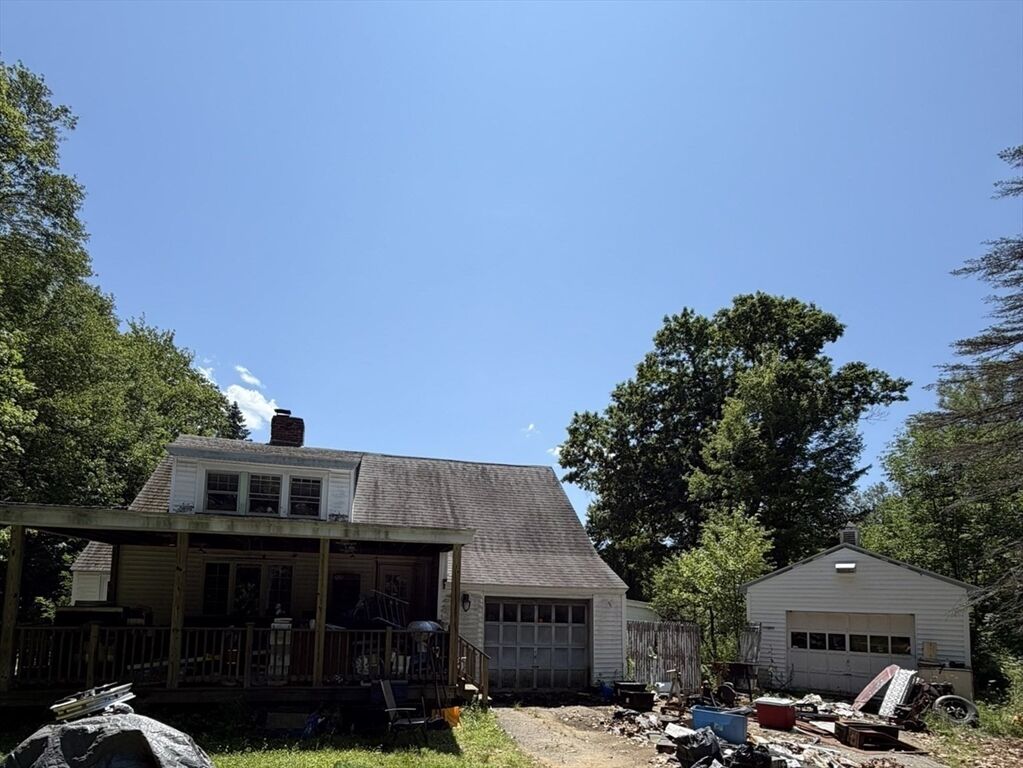 Property Photo:  33 Barre Paxton Rd  MA 01543 