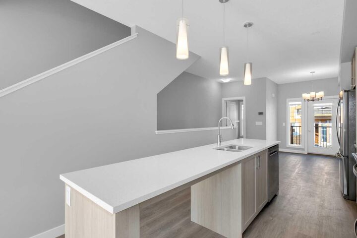 Property Photo: 924 Sage Hill Grove NW AB T3R 0B5