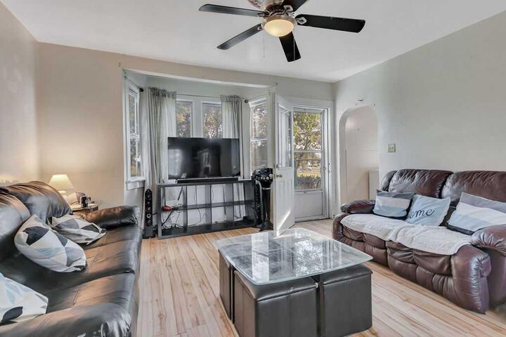 Property Photo: 5156 47 Street AB T4G 1L7
