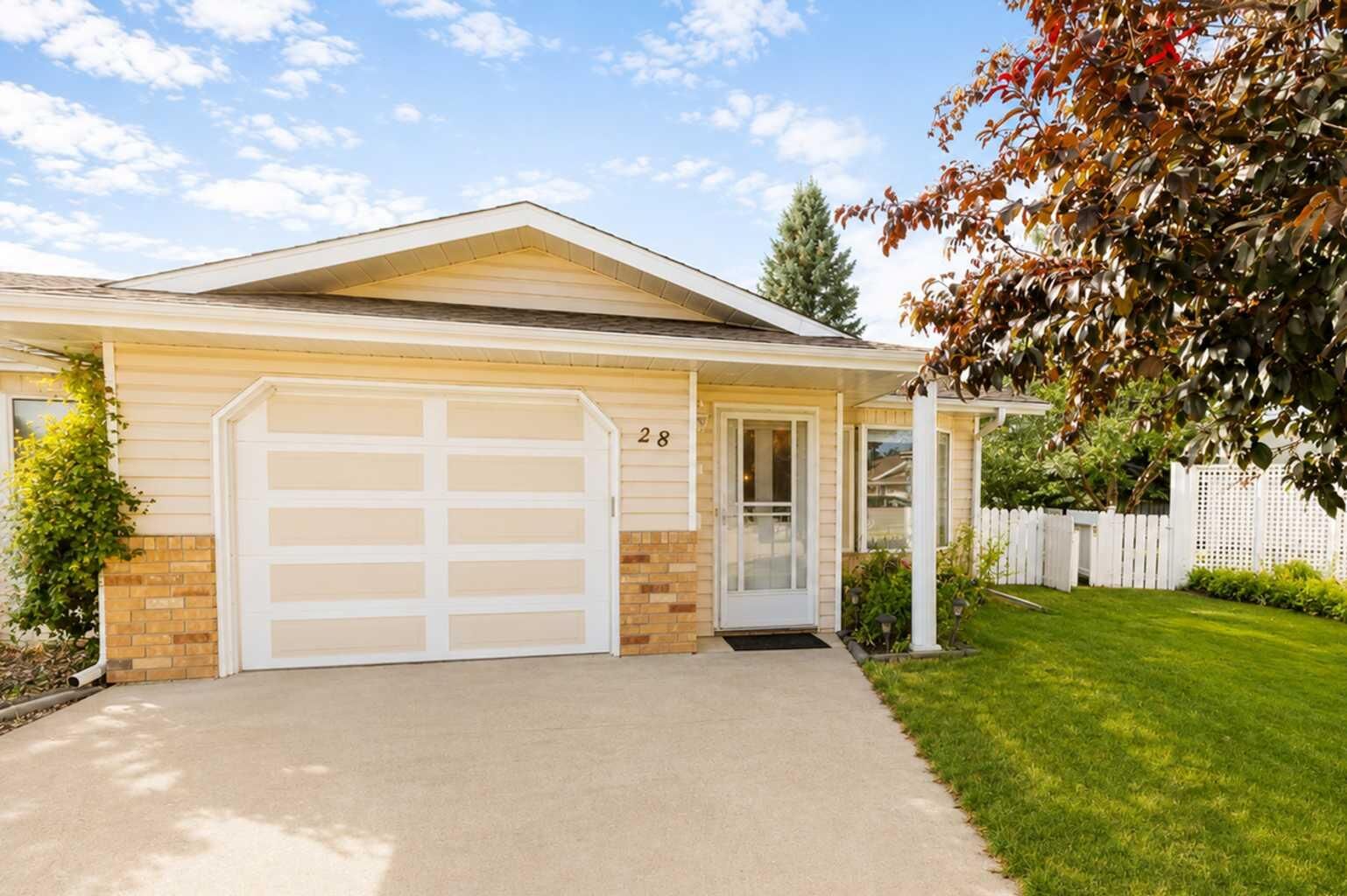 Property Photo: 28 Dale Close AB T4R 2L4