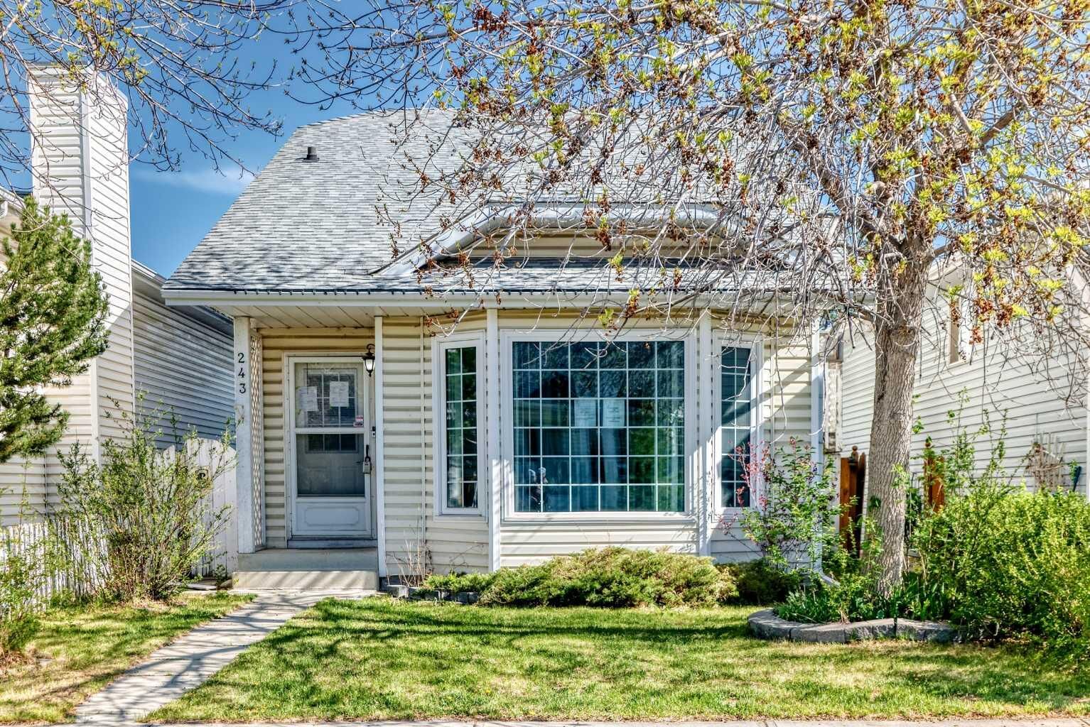 Property Photo: 243 Erin Meadow Close AB T2B 3E6
