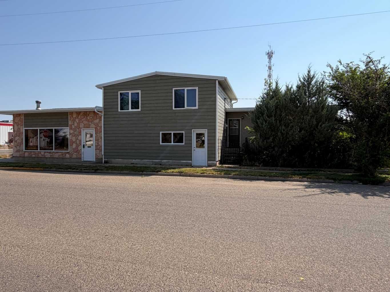 Property Photo: 222 6 Street N AB T0K 2K0
