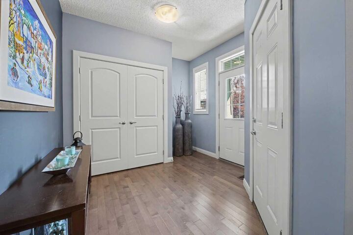 Property Photo: 59 Evanswood Circle NW AB T3P 0K2