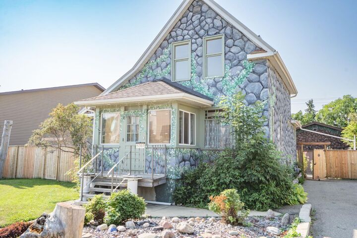 5307 50th Ave — photo 1