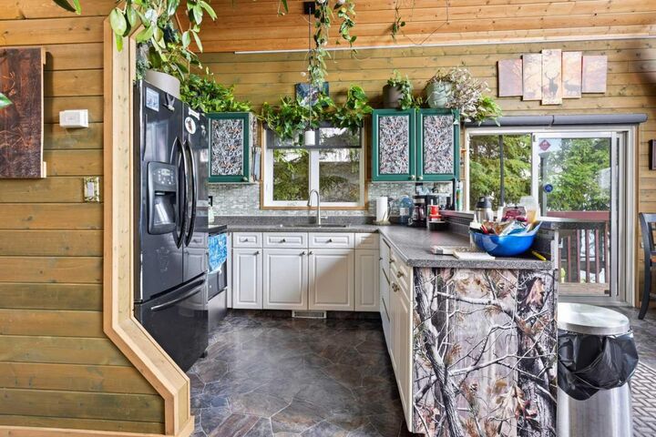 Property Photo: 233 Appleby Crescent AB T9S 1R7