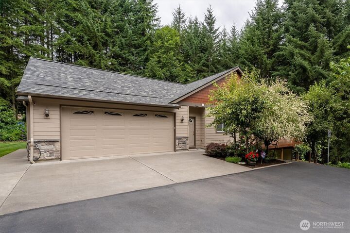 Property Photo:  347  Ferncrest Road  WA 98632 