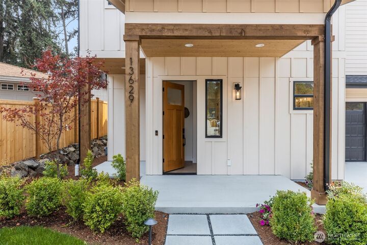 Property Photo:  13629  103rd Avenue NE  WA 98034 