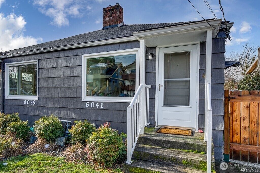 Property Photo: 6041 5th Avenue NW WA 98107