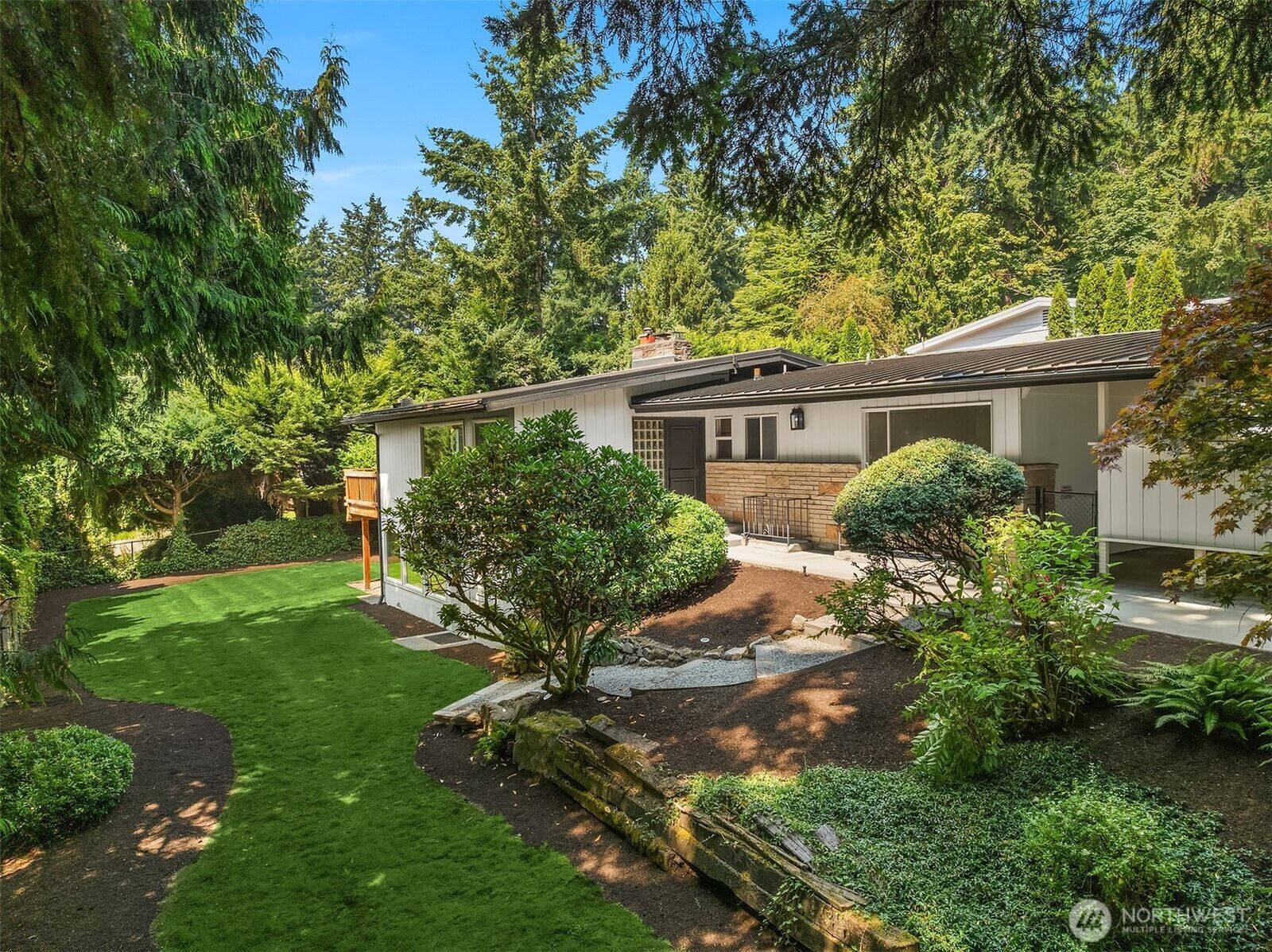 Property Photo:  11215  Champagne Point Road NE  WA 98034 