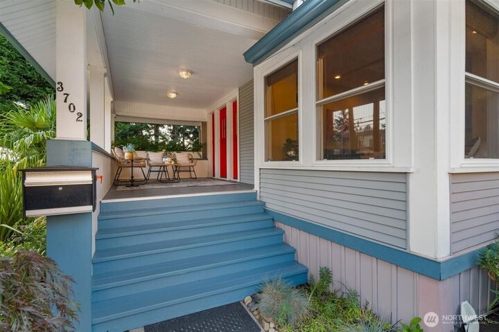 Property Photo: 3702 SW Austin Street WA 98126
