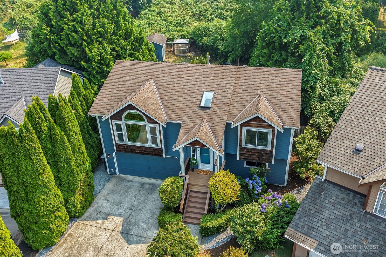 Property Photo:  302  18th Place  WA 98290 