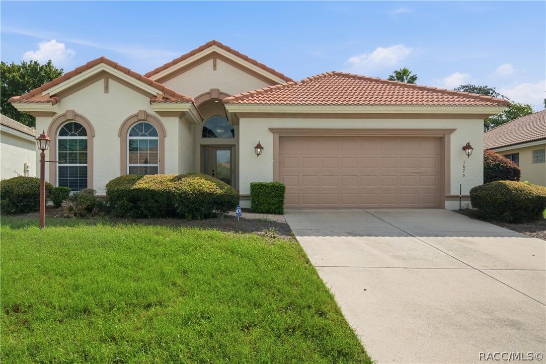 Property Photo:  1675 N Shadowview Path  FL 34442 