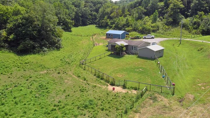 Property Photo: 97 Trevor Lane KY 42717