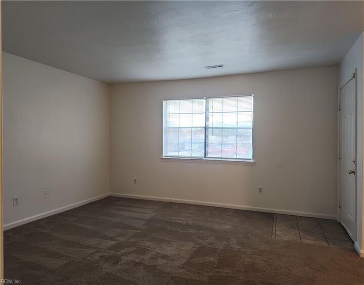Property Photo:  6045 Bradford Dr B  VA 23435 