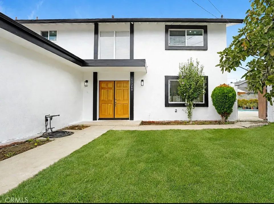 Property Photo:  13260 Winfield  CA 91402 