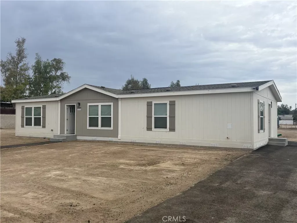 Property Photo:  21781 Oakwood  CA 92570 