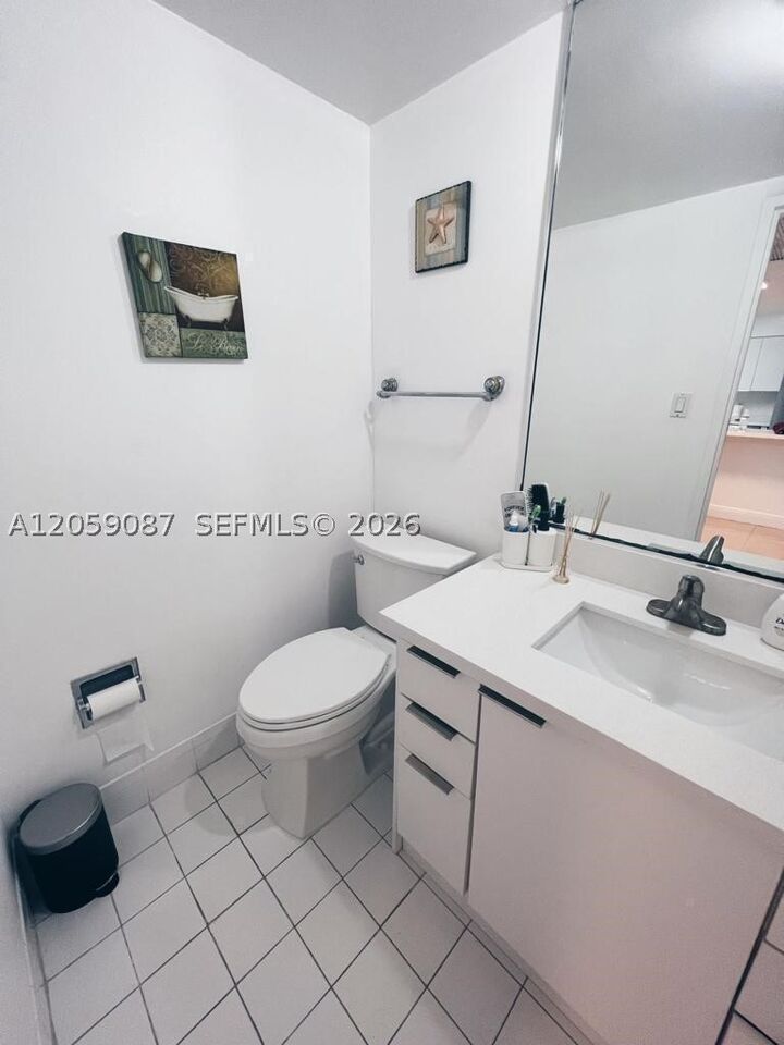 Property Photo:  5161 Collins Ave 1510  FL 33140 