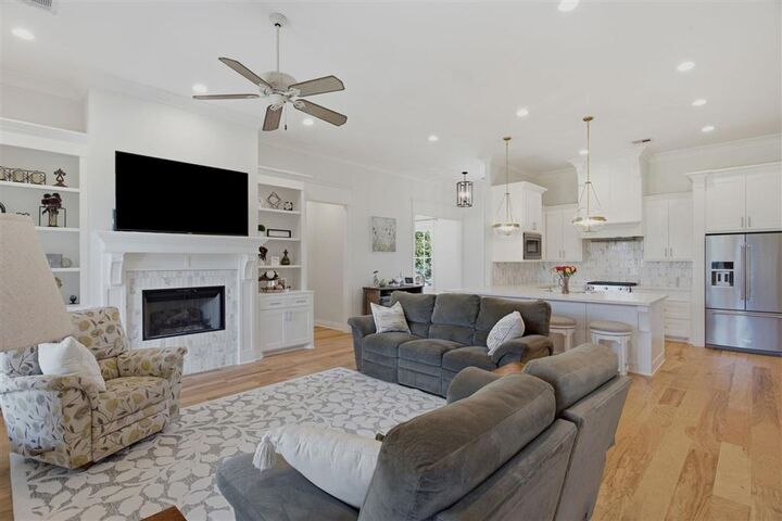 Property Photo: 3747 Willow Lake Drive LA 70605
