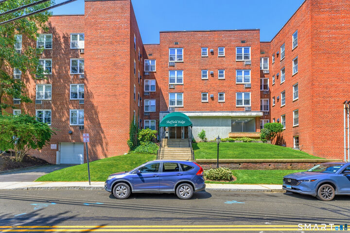 Property Photo: 46 Prospect Avenue 2B CT 06850