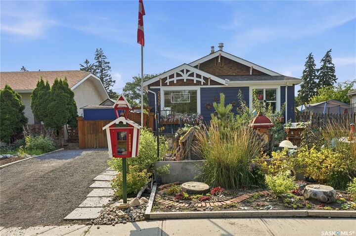 Property Photo: 2520 Elliott Street SK S4N 3H5