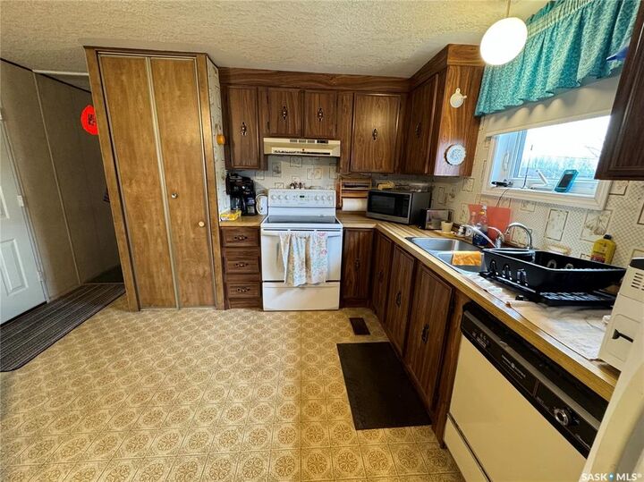 Property Photo: 302 Main Street SK S3N 2V0
